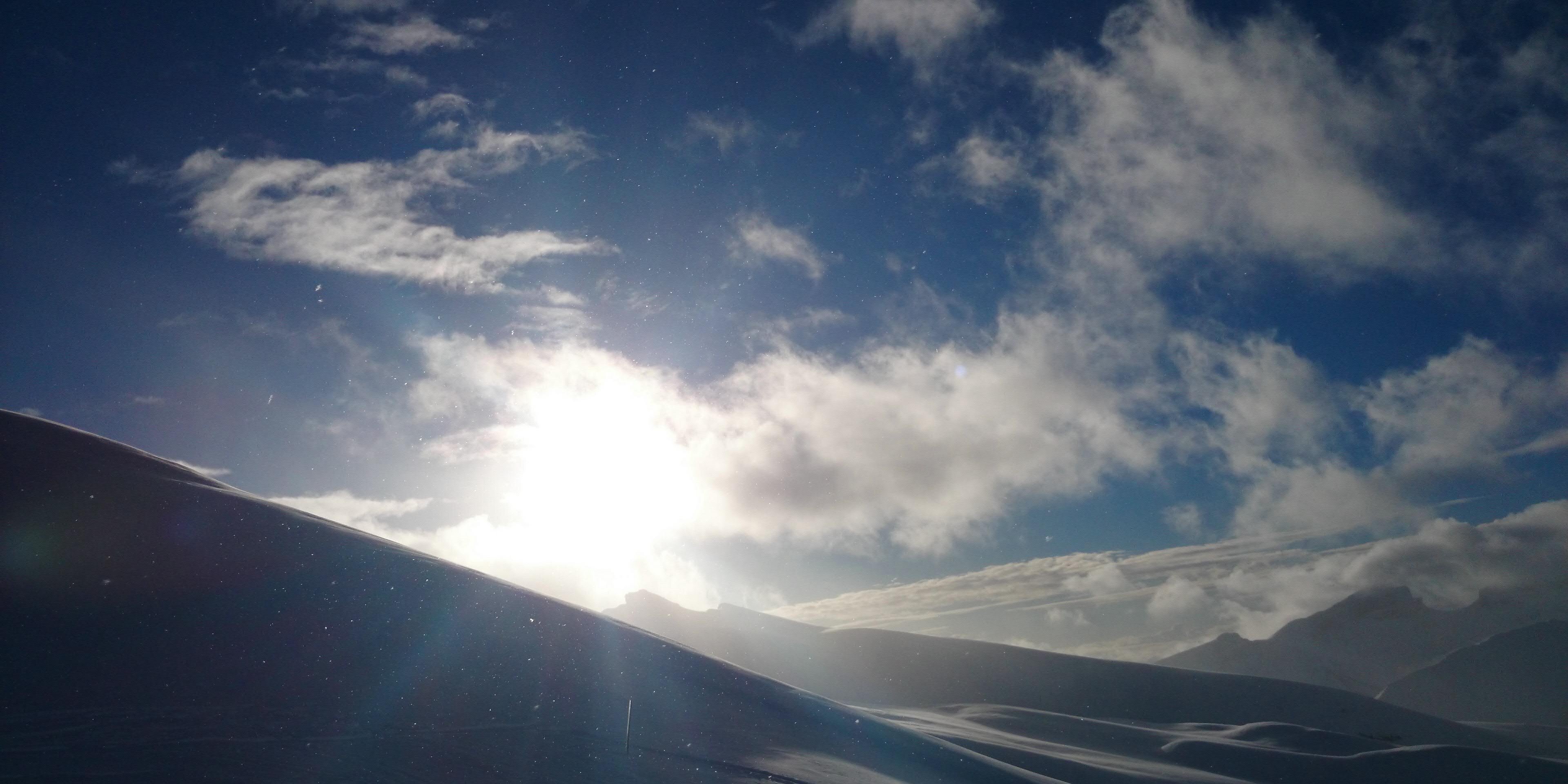 manon_van_dorp's profile banner image