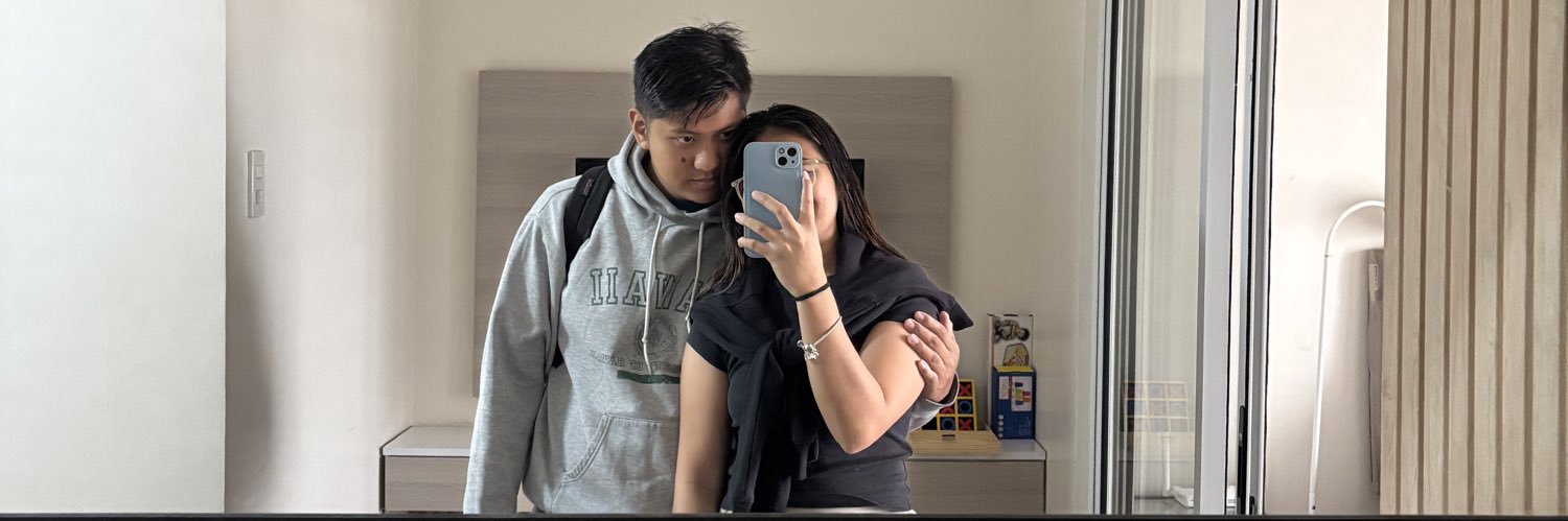 chezxv_'s profile banner image