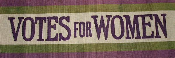 LoveInaColdClimate 🇬🇧 🇪🇺 📚 banner