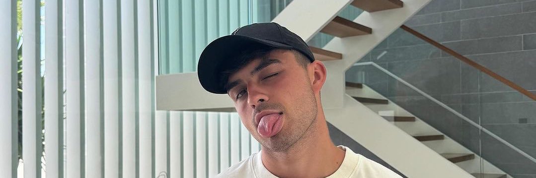 wescosta23's profile banner image
