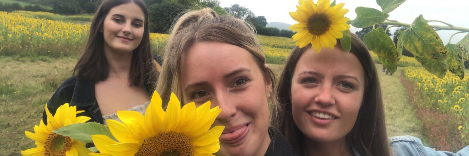 sian_thomas27's profile banner image