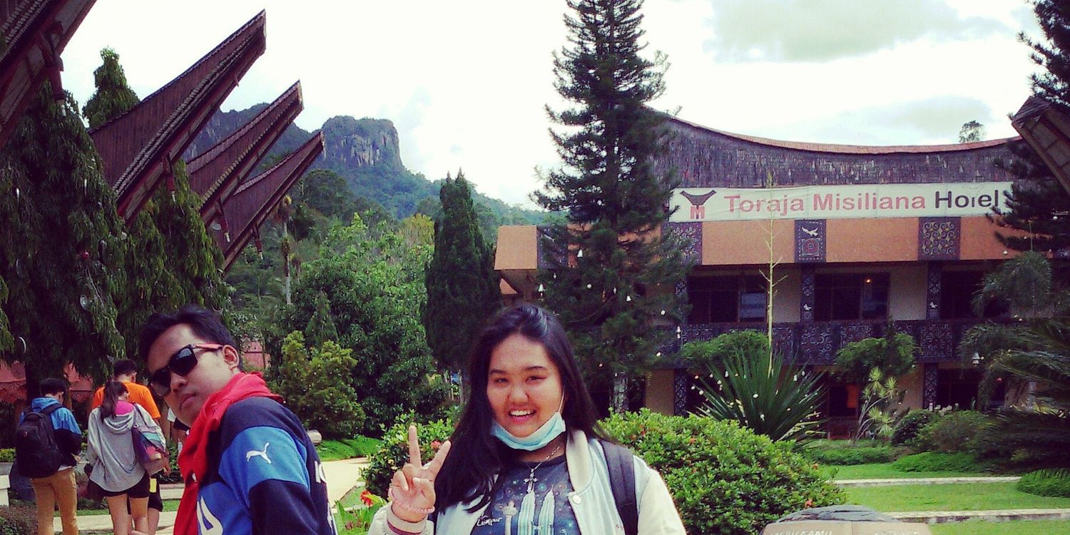 asthysandyuni's profile banner image