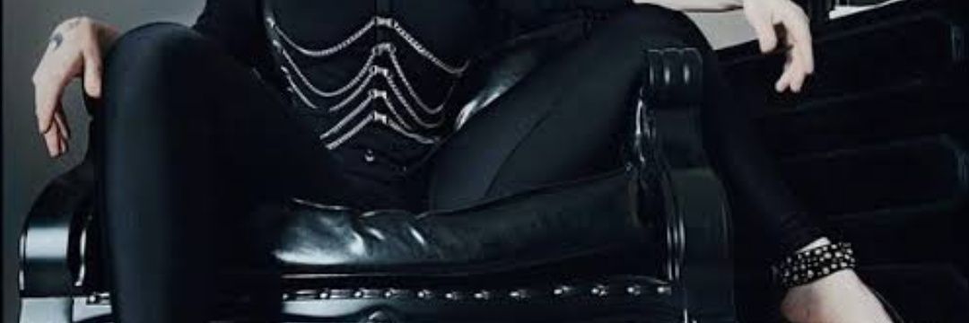 domme banner