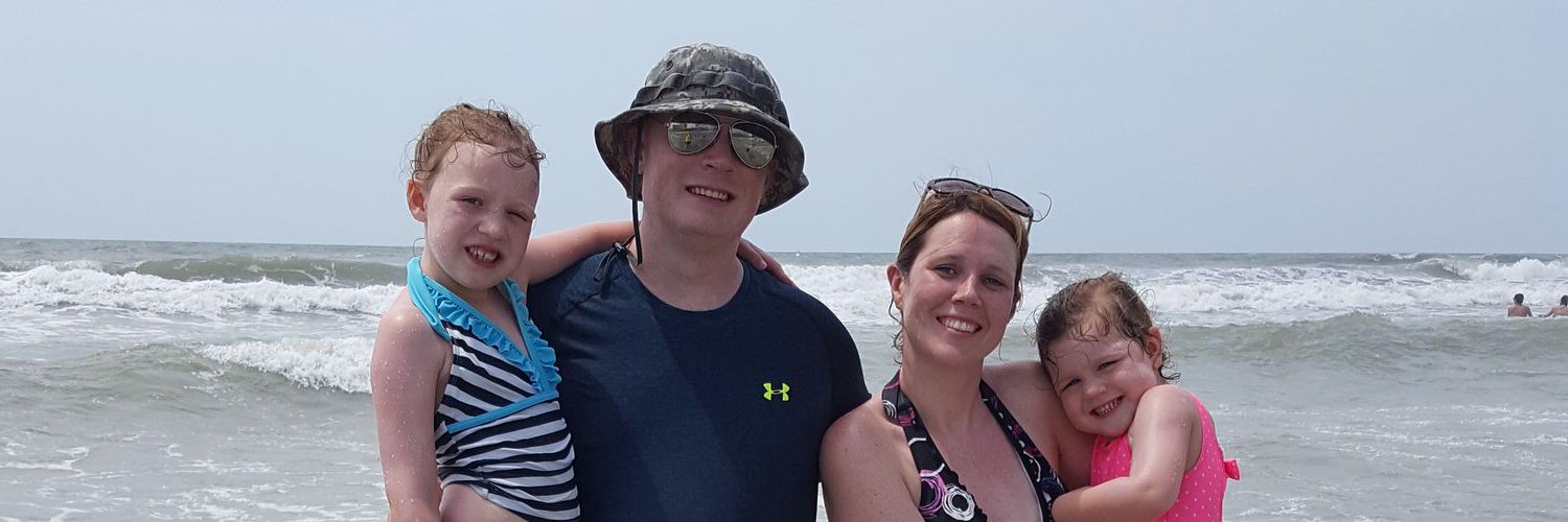 merylcloss's profile banner image