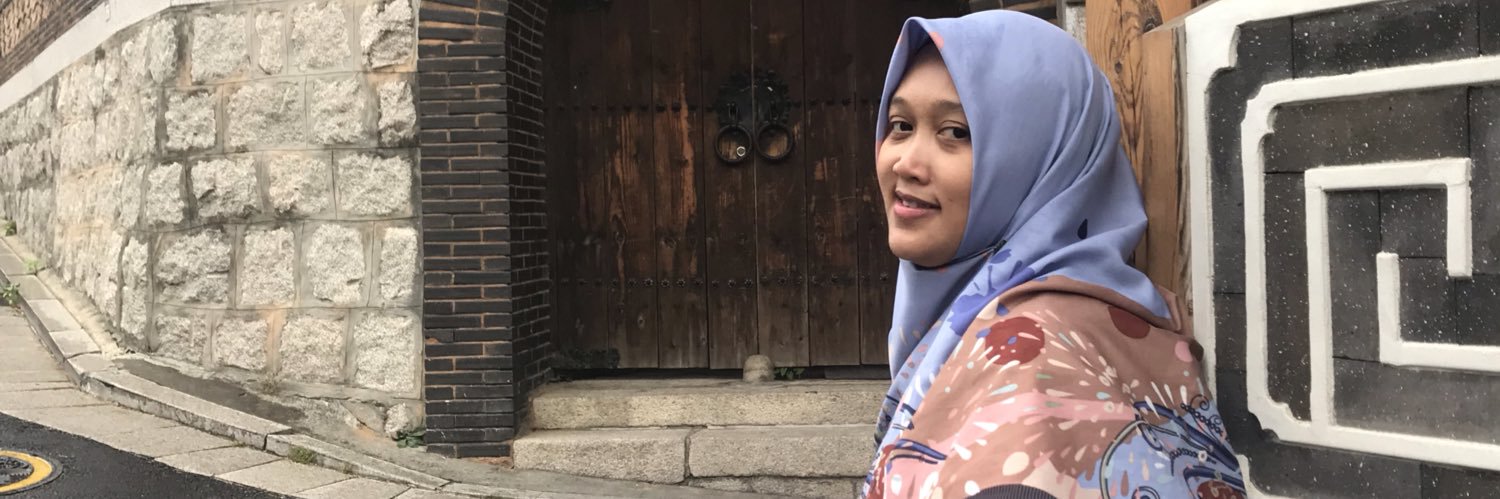 Rizka fitriasari banner