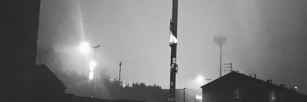esso_wrld Profile Banner