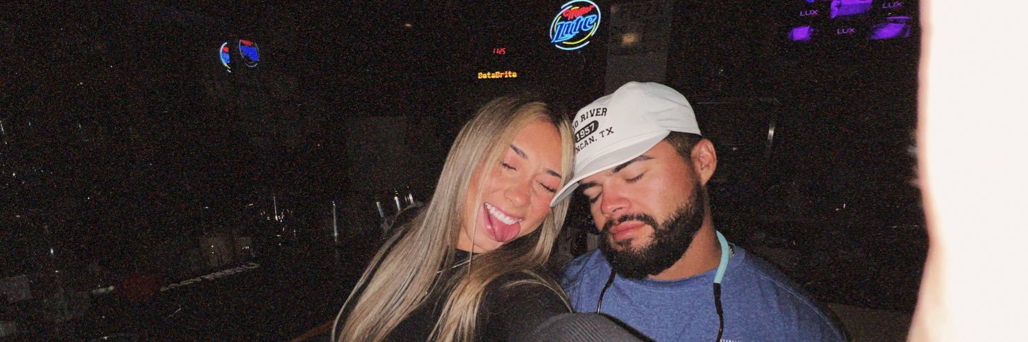 alexissjisellee's profile banner image