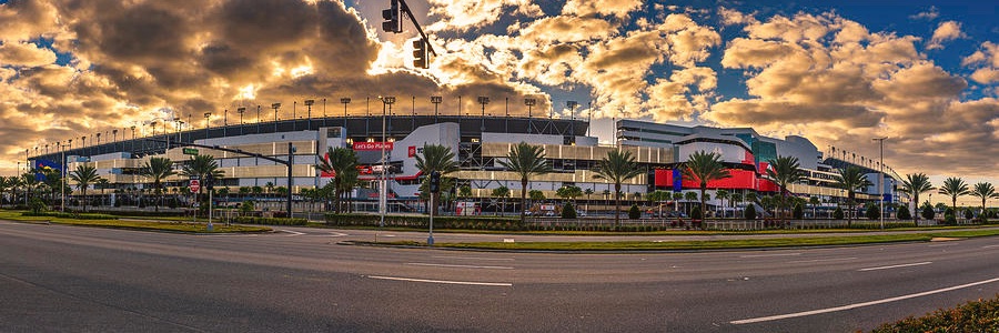 Carter G. Davis banner