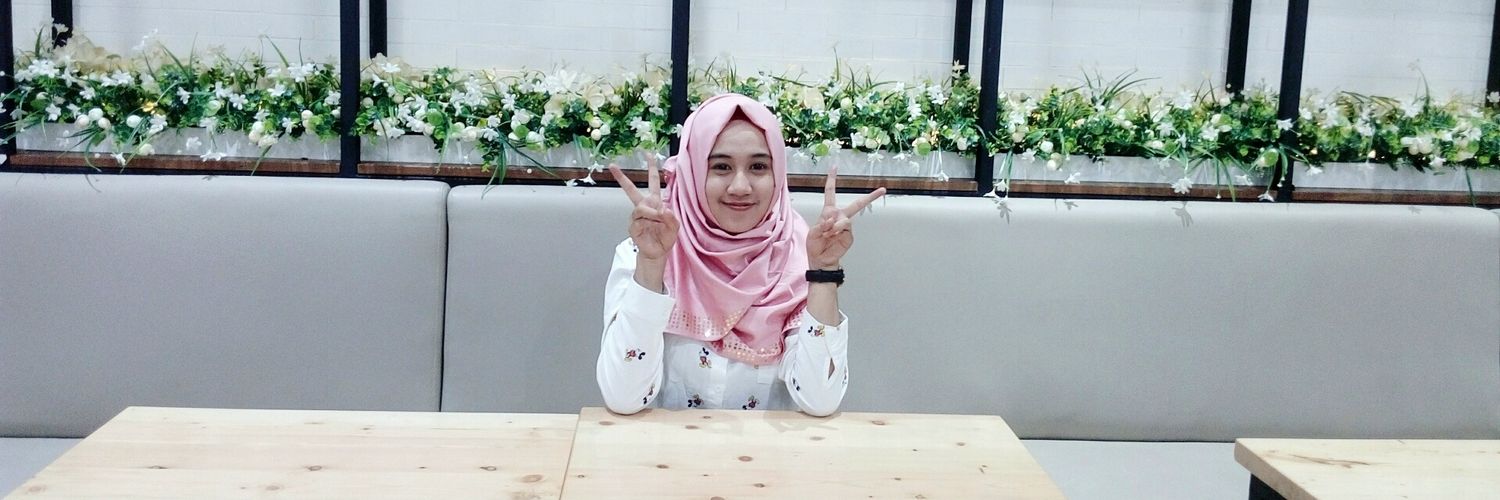 mumsikasari's profile banner image