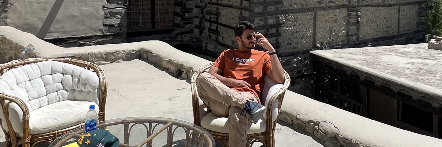 danifarooqi's profile banner image