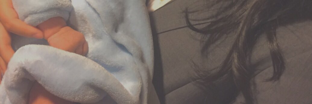 10m10i's profile banner image
