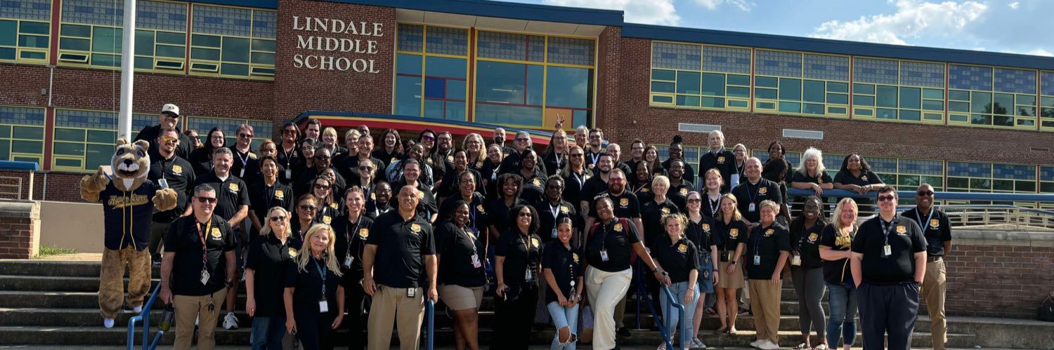 Lindale Middle banner
