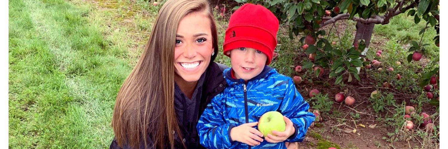 _natalieamato's profile banner image