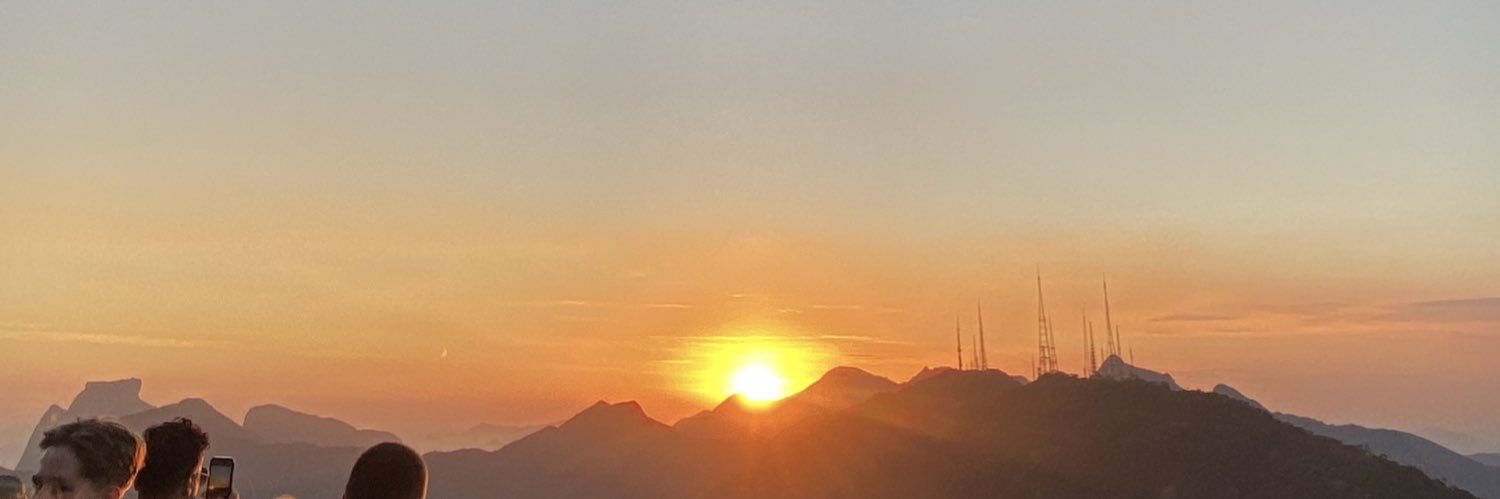 robertacampelo_'s profile banner image