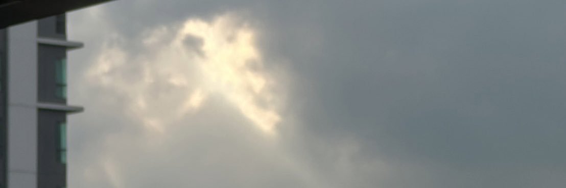 G banner