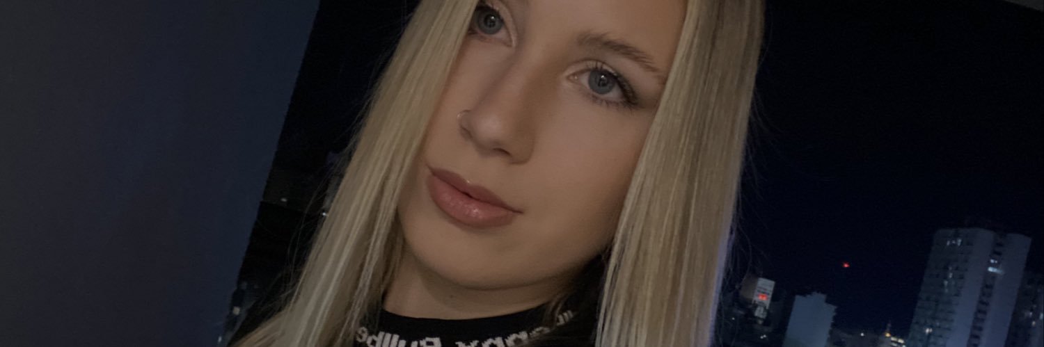 DelfiStrubingg's profile banner image