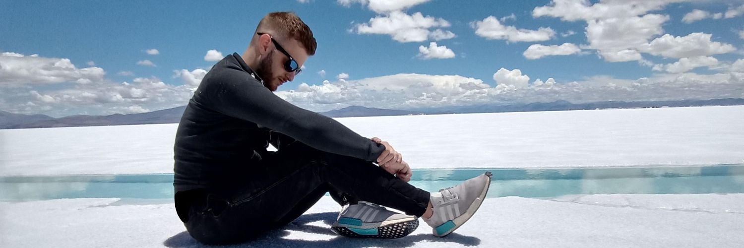 MaxiCatani's profile banner image
