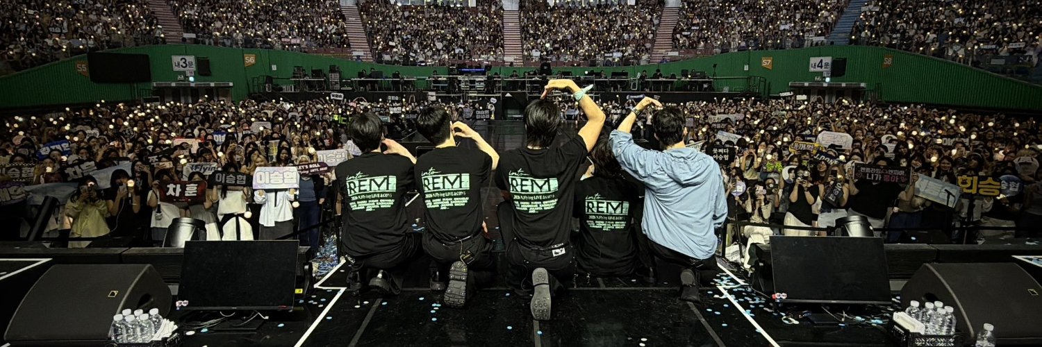 lovely___0712's profile banner image