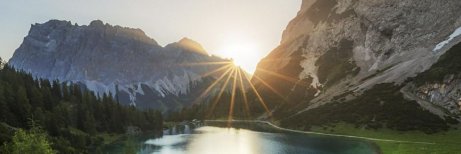 elvvin02's profile banner image