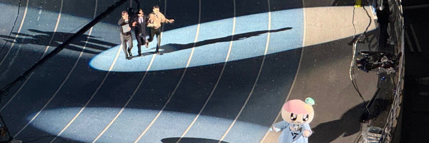 ˚✧₊ 𝐋𝐮𝐚☾¹⁷🐈‍⬛ banner