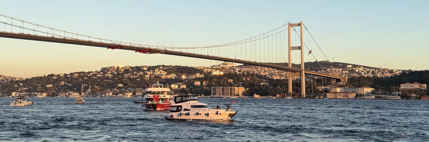 yaseminks38's profile banner image