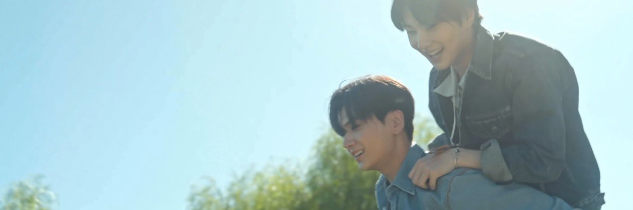 LUCKEY 🗝 (fan account 🐈‍⬛️🐈) banner