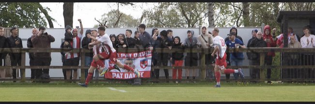 Ryänn Ushër 🐝 banner