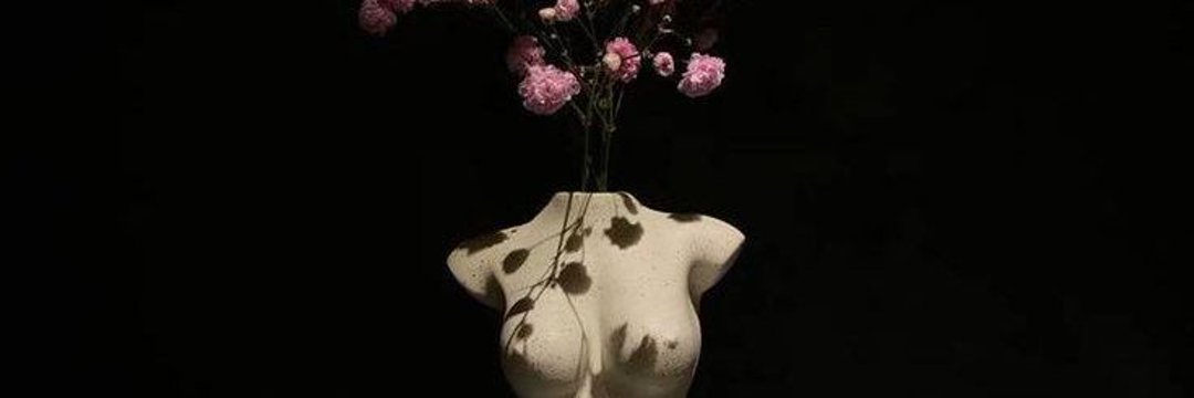 innut__'s profile banner image