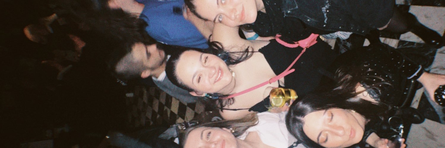 defriasmiriam's profile banner image