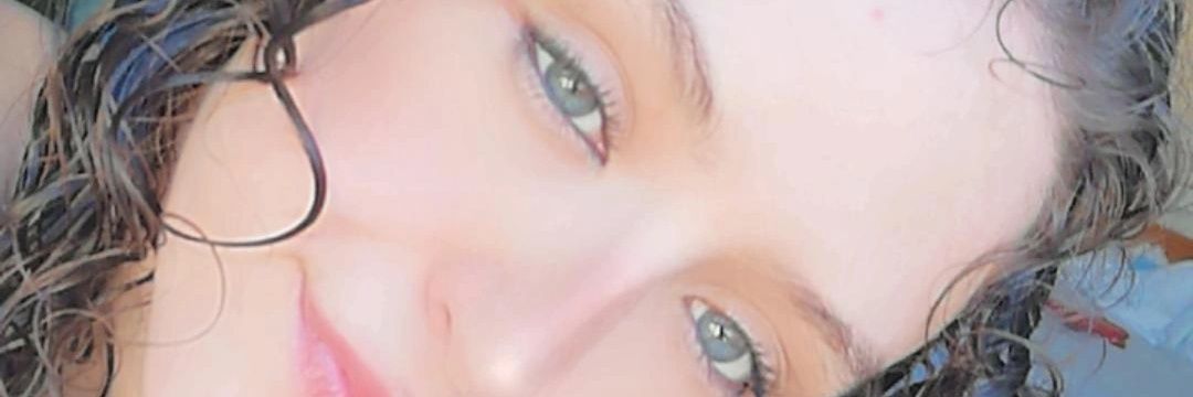 Beatriizz_27_'s profile banner image