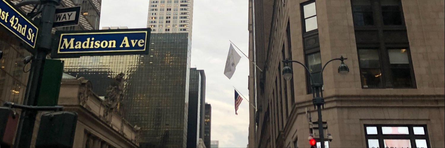 Luzmay24's profile banner image