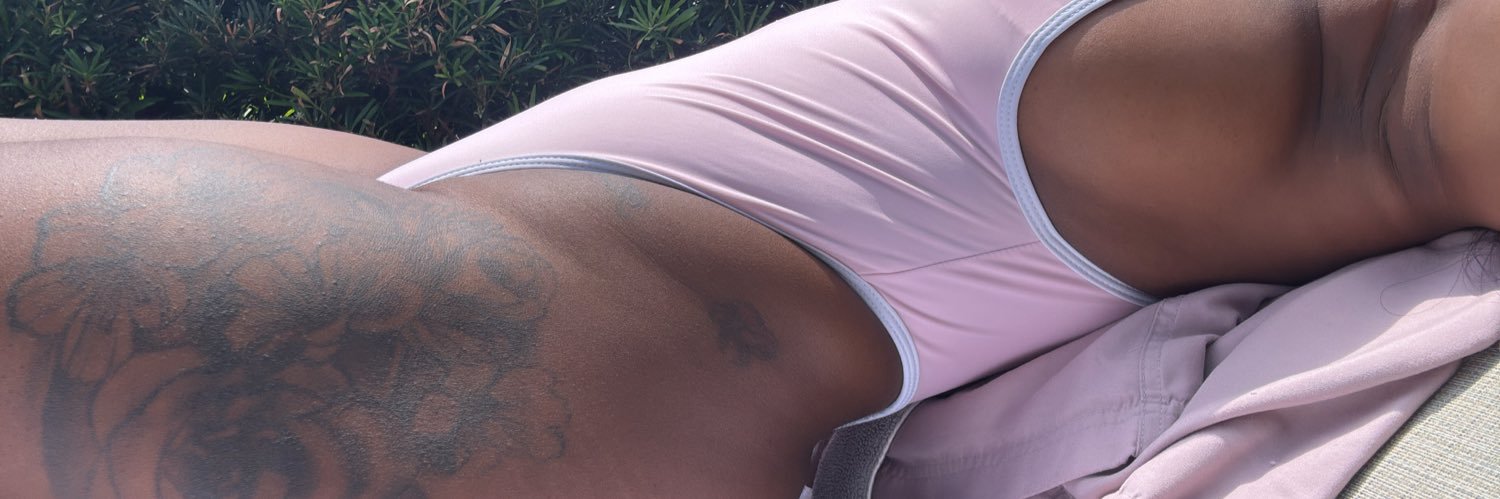 pretty_lenee's profile banner image