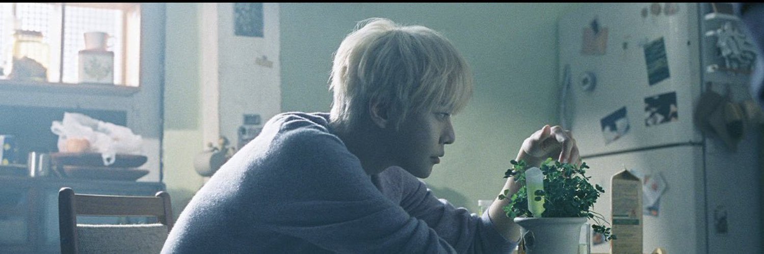 3_clover_happy's profile banner image