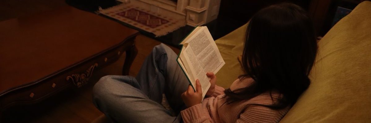 دُنا الحربي banner