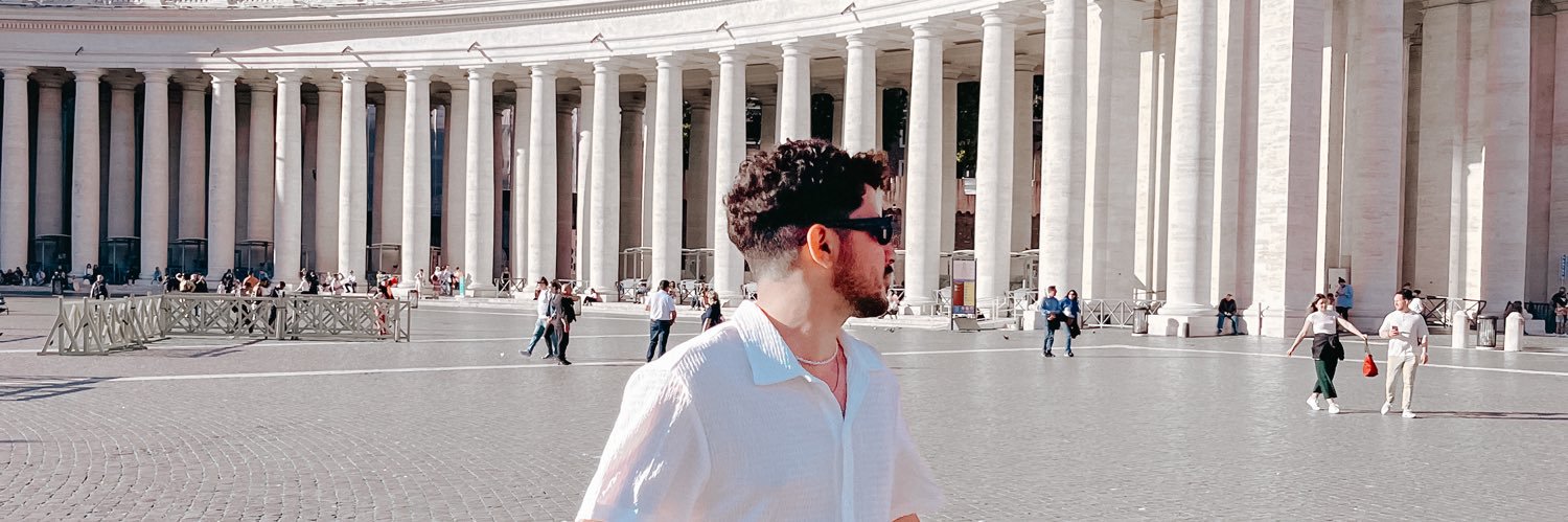 frandavee's profile banner image