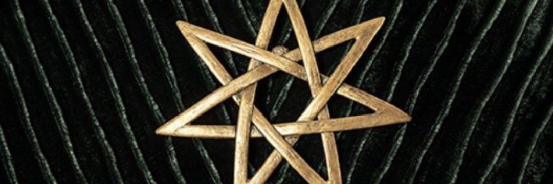 AmeliaRoss35880's profile banner image