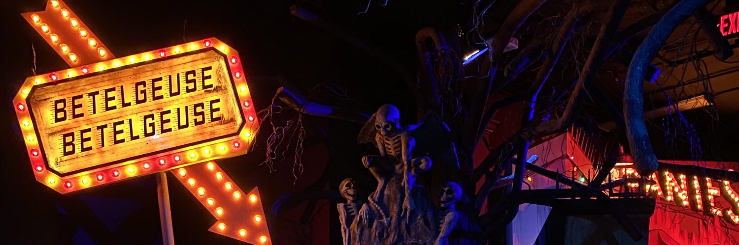 ashleywoe's profile banner image