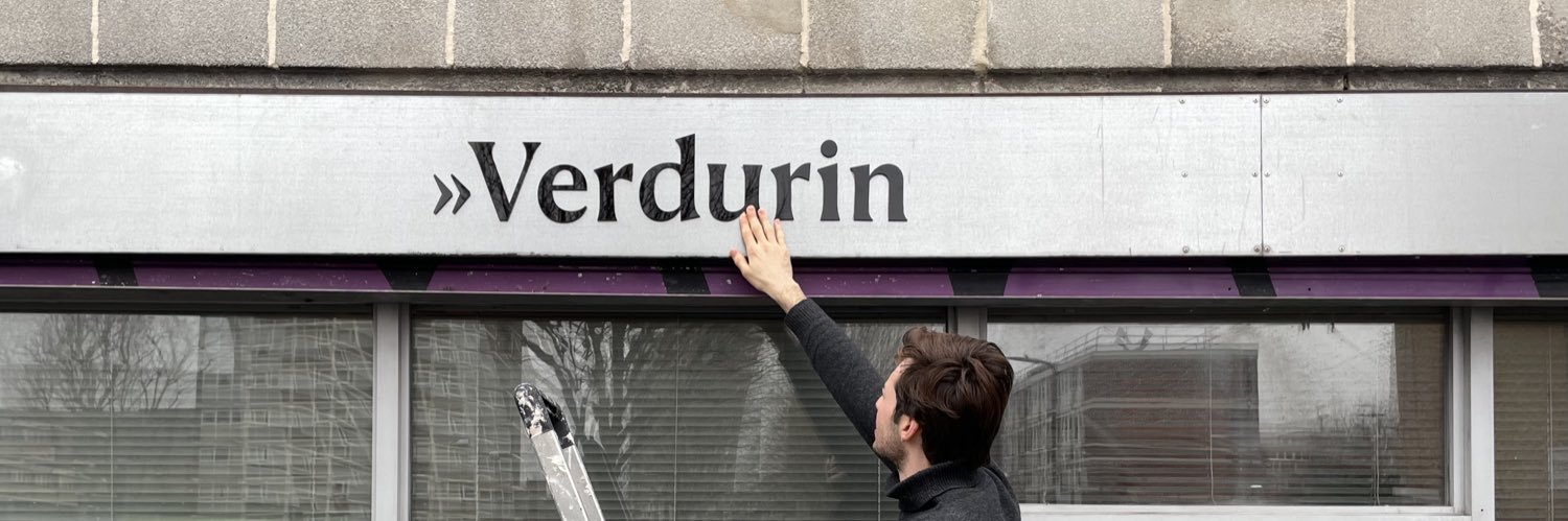 Pierre d'Alancaisez (is) Verdurin's banner