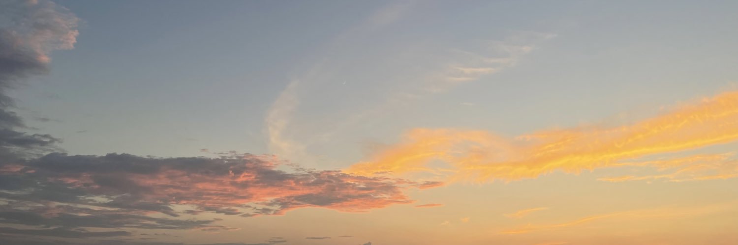 LQHZM's profile banner image