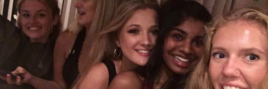 bellaaking's profile banner image