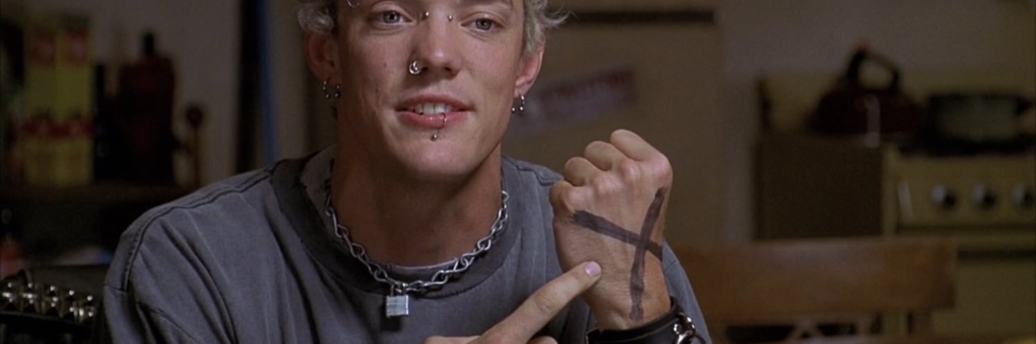 доктор стрейтэдж banner