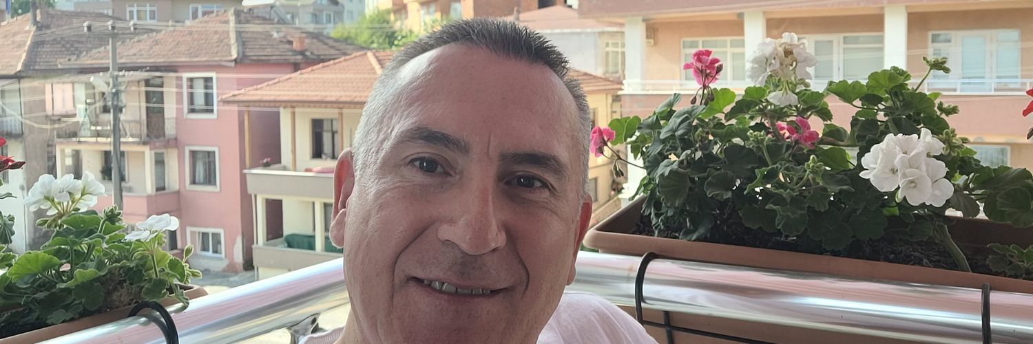 alisemih67's profile banner image