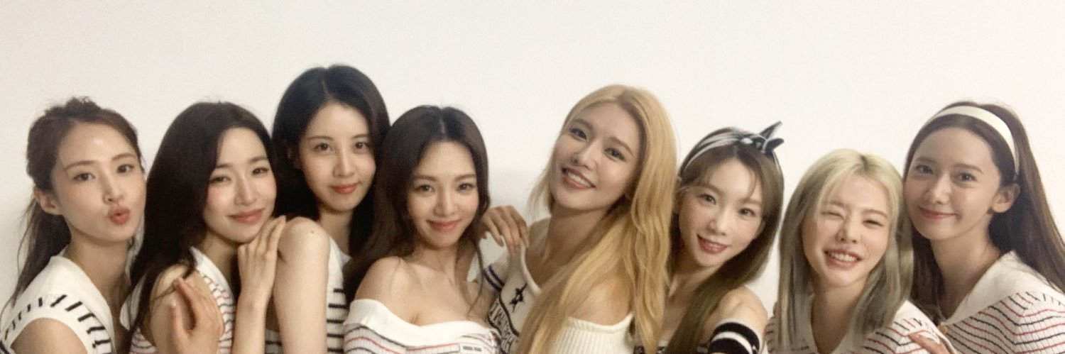 adoresoshi's profile banner image