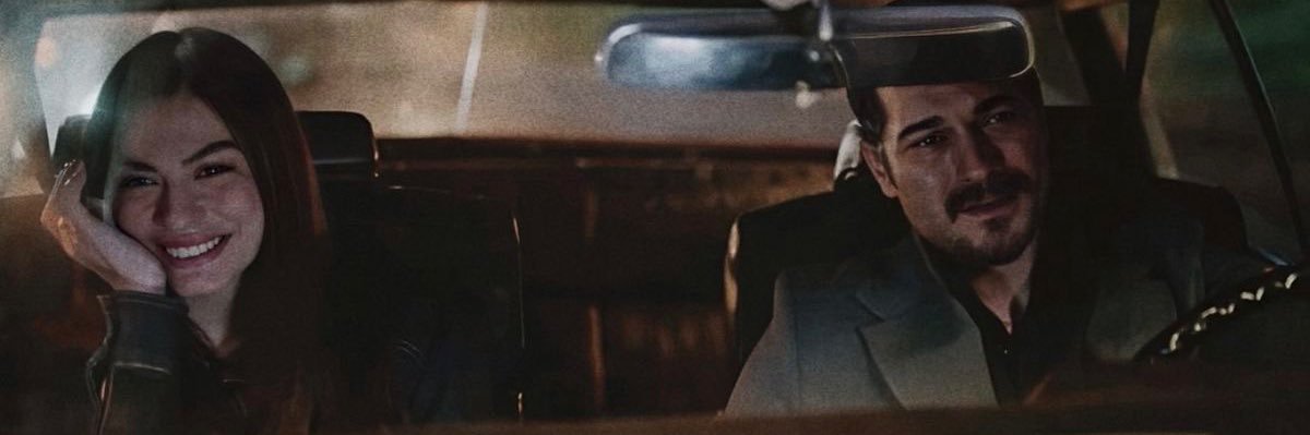 melikayy_'s profile banner image