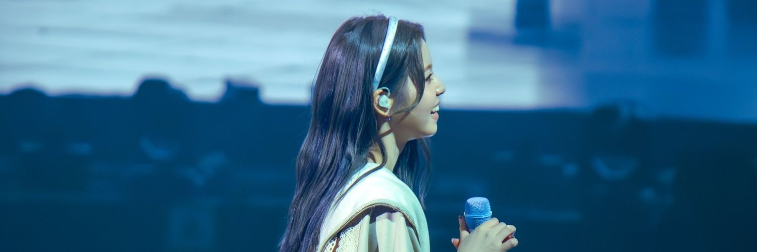뀨르 banner