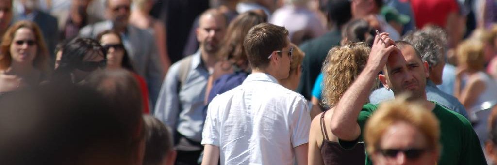 Na singularidade. banner