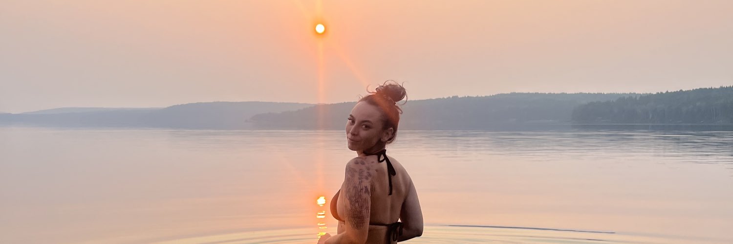 Rhilee_'s profile banner image