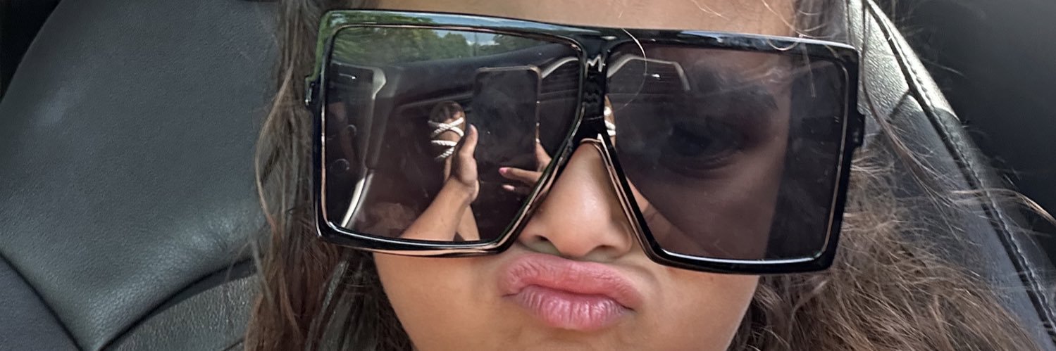 Emilyy_Helton's profile banner image