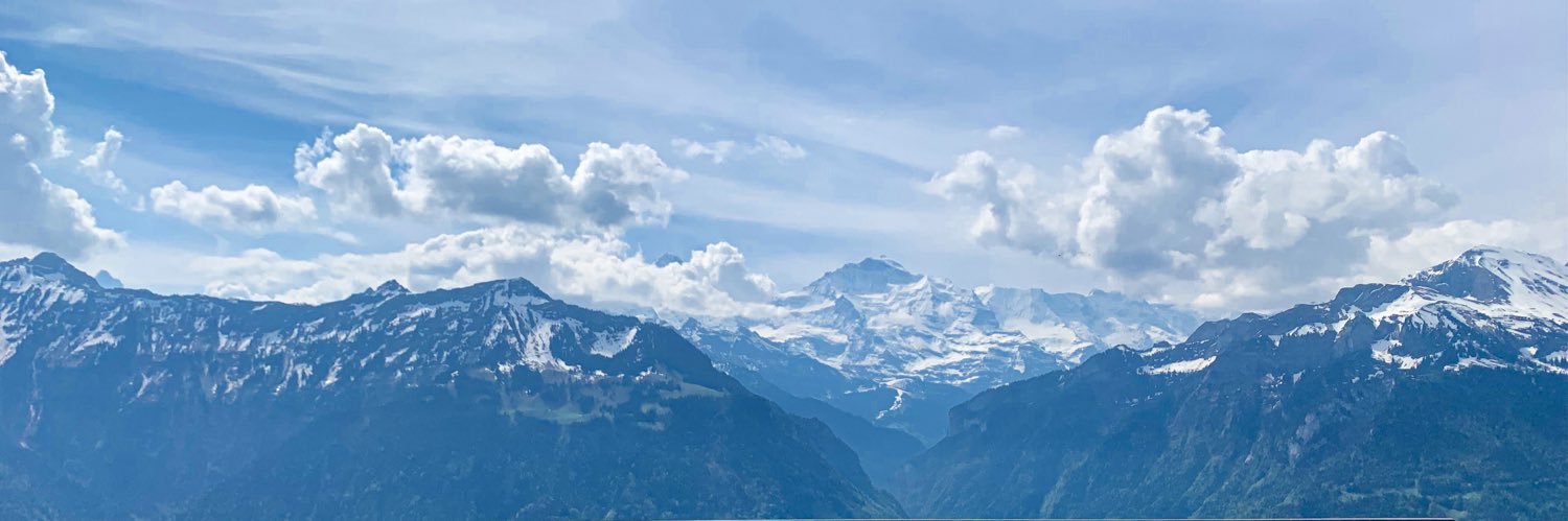 imsooilly's profile banner image