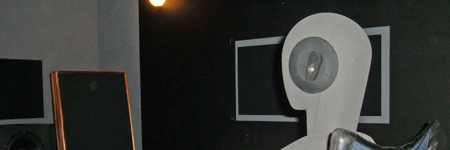 AVRoomService's profile banner image
